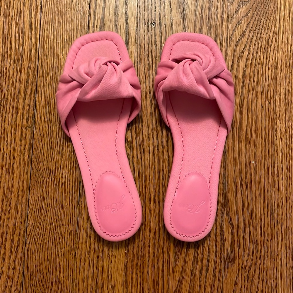 NEVER WORN size 7 pink J. Crew sandals